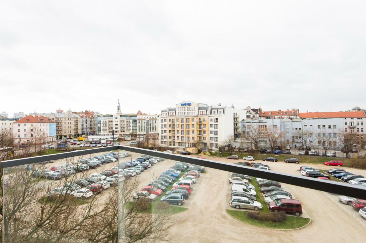 Lägenhet Studio på 35 m² i Poznan centrum med 1 badrum  Exteriör bild