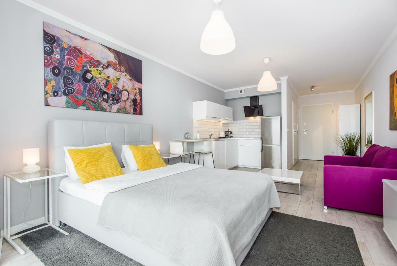 Lägenhet Studio på 35 m² i Poznan centrum med 1 badrum  Exteriör bild