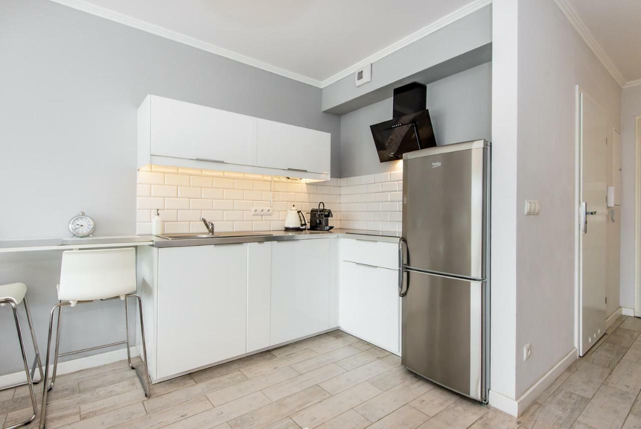 Lägenhet Studio på 35 m² i Poznan centrum med 1 badrum  Exteriör bild